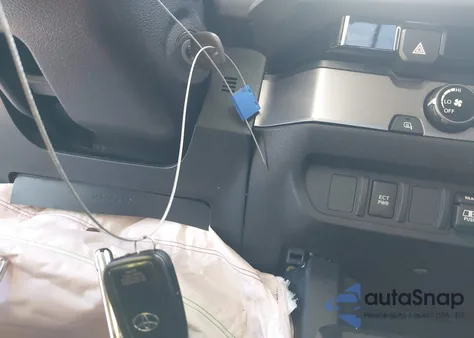 2018 Toyota Tacoma Sr5 V6 z USA, uszkodzony, nr VIN 3TMAZ5CN6JM069319